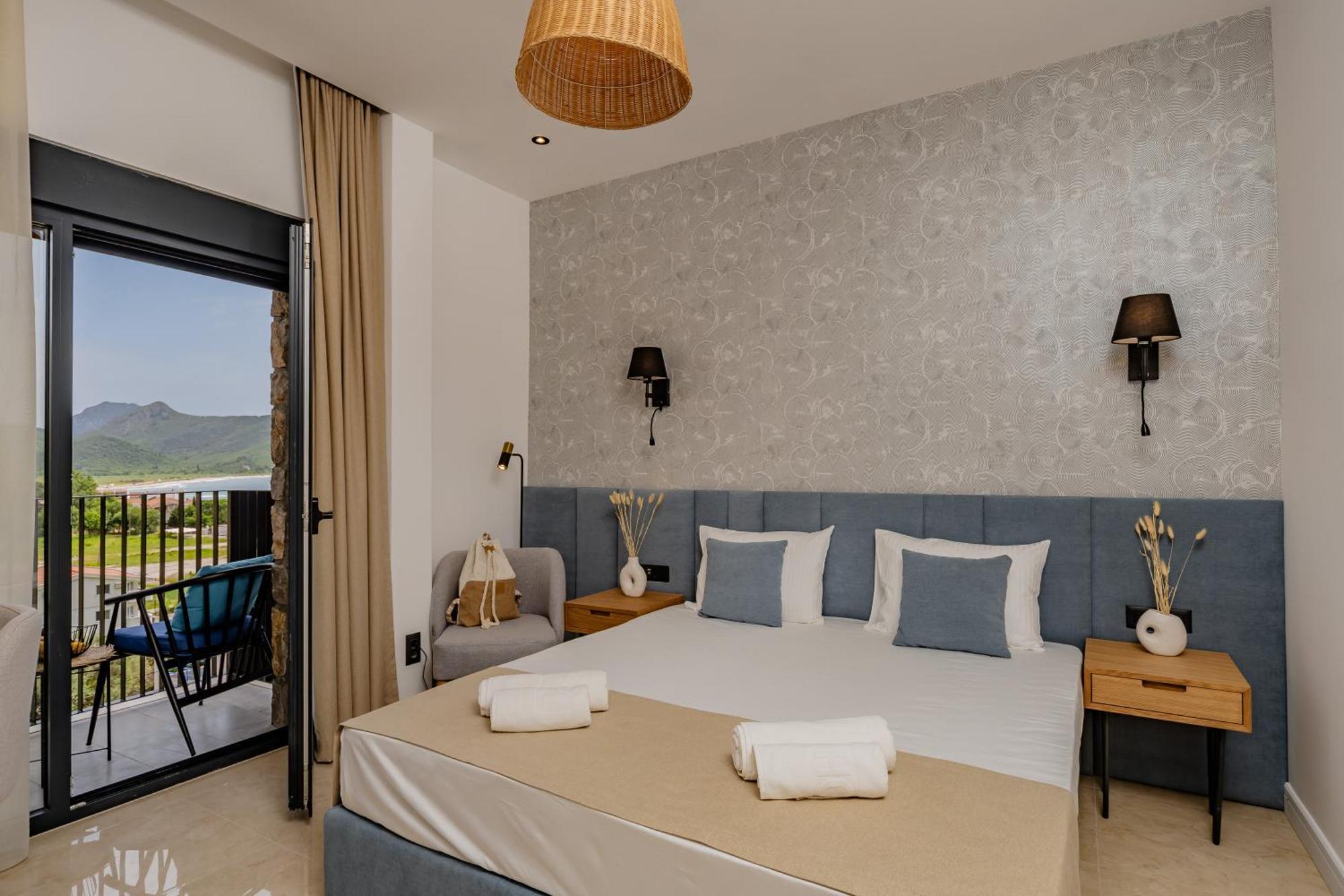 Hotel Aquilo Petrovac Eksteriør bilde