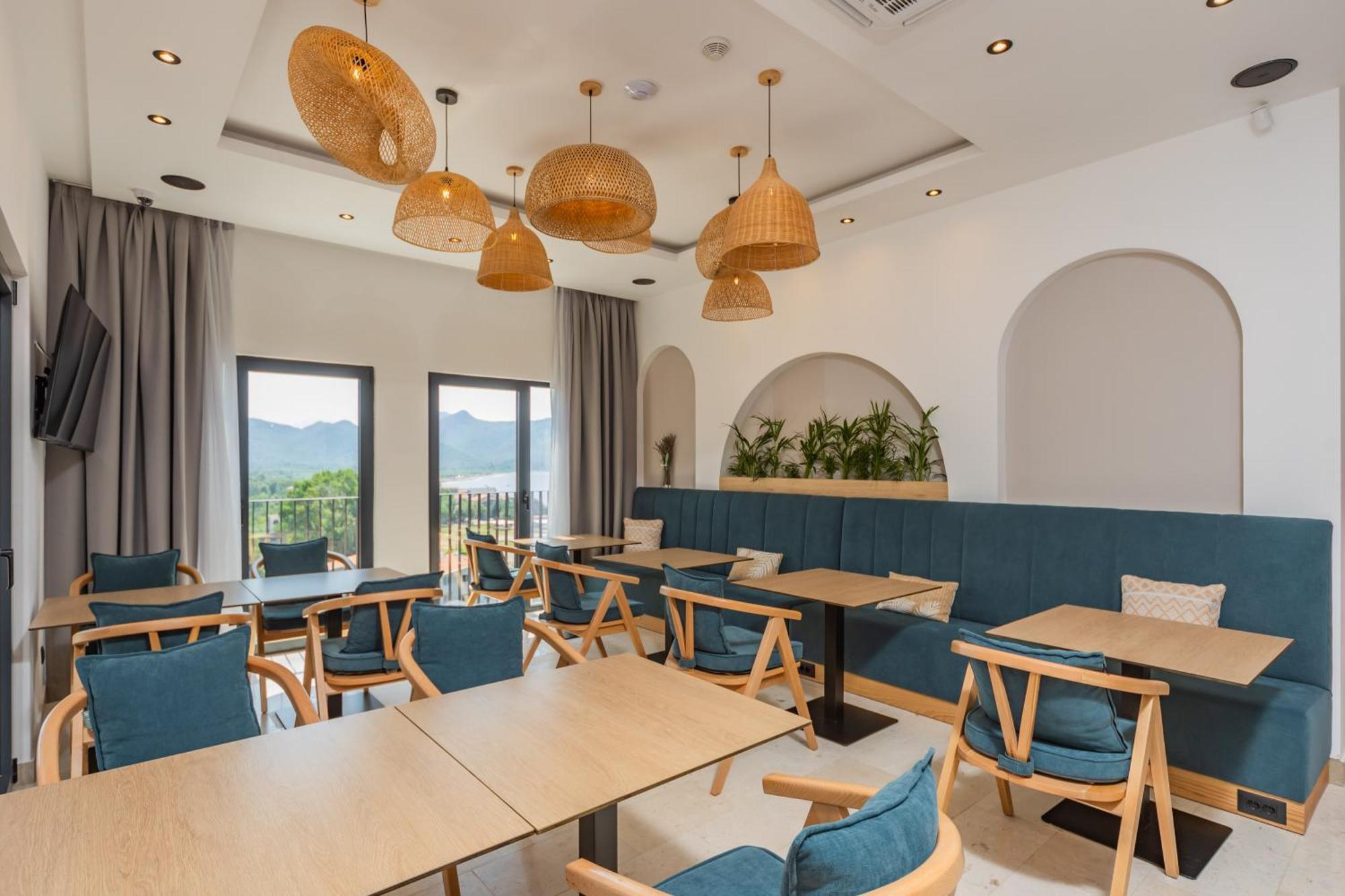 Hotel Aquilo Petrovac Eksteriør bilde