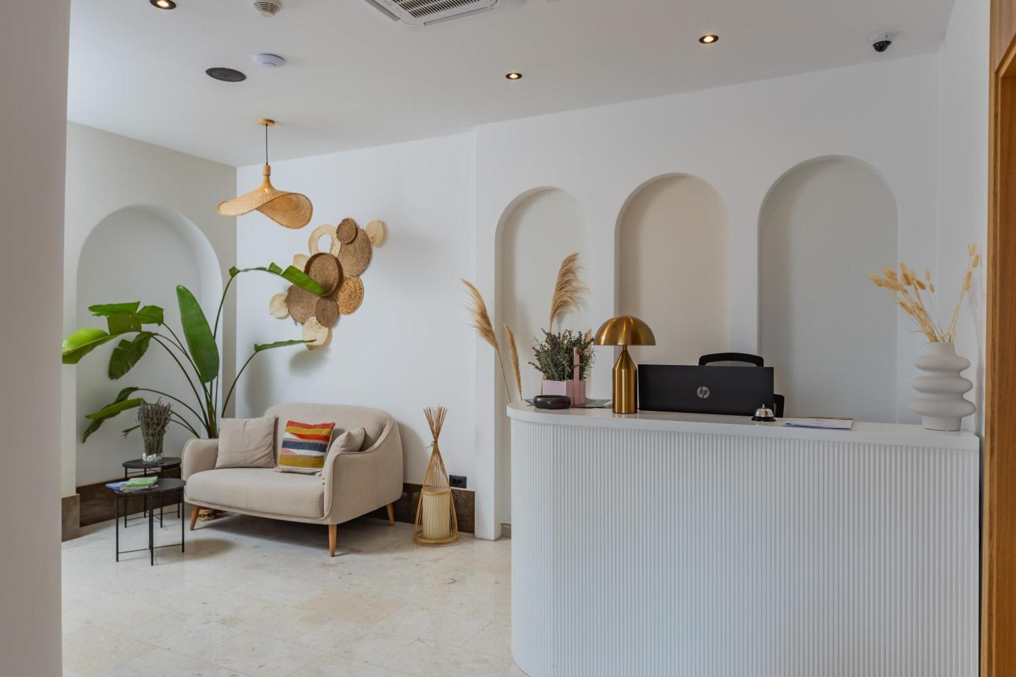 Hotel Aquilo Petrovac Eksteriør bilde