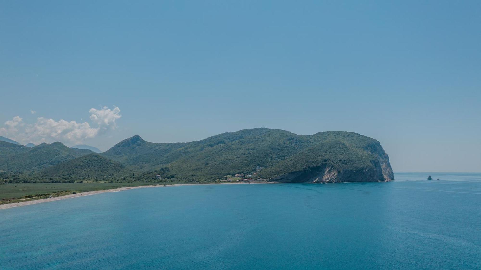 Hotel Aquilo Petrovac Eksteriør bilde