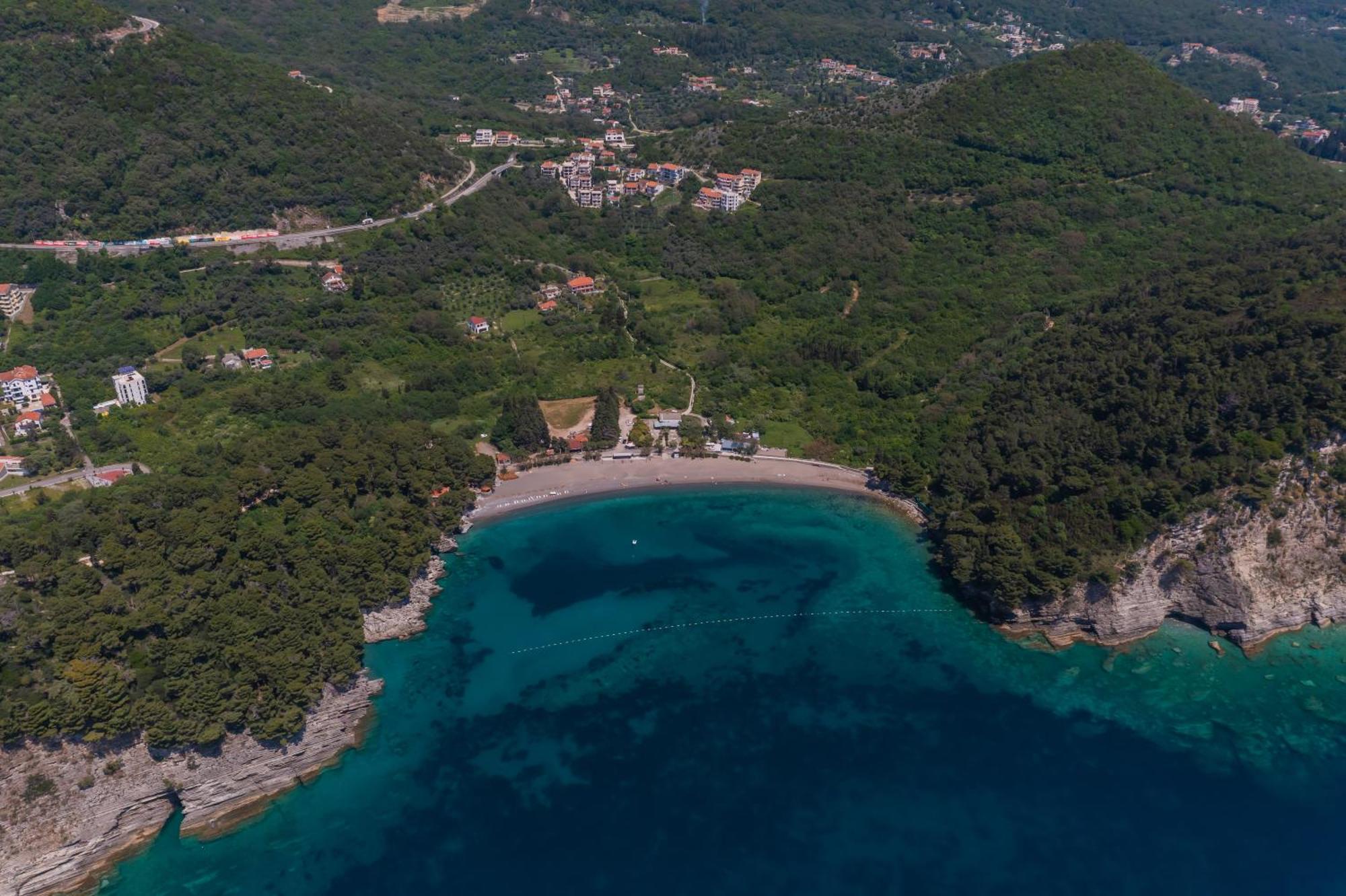 Hotel Aquilo Petrovac Eksteriør bilde