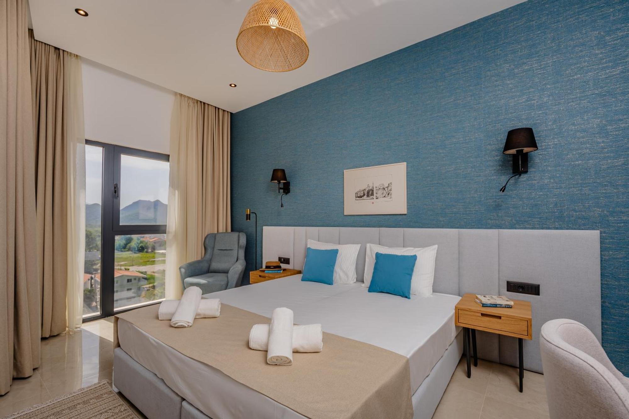 Hotel Aquilo Petrovac Eksteriør bilde