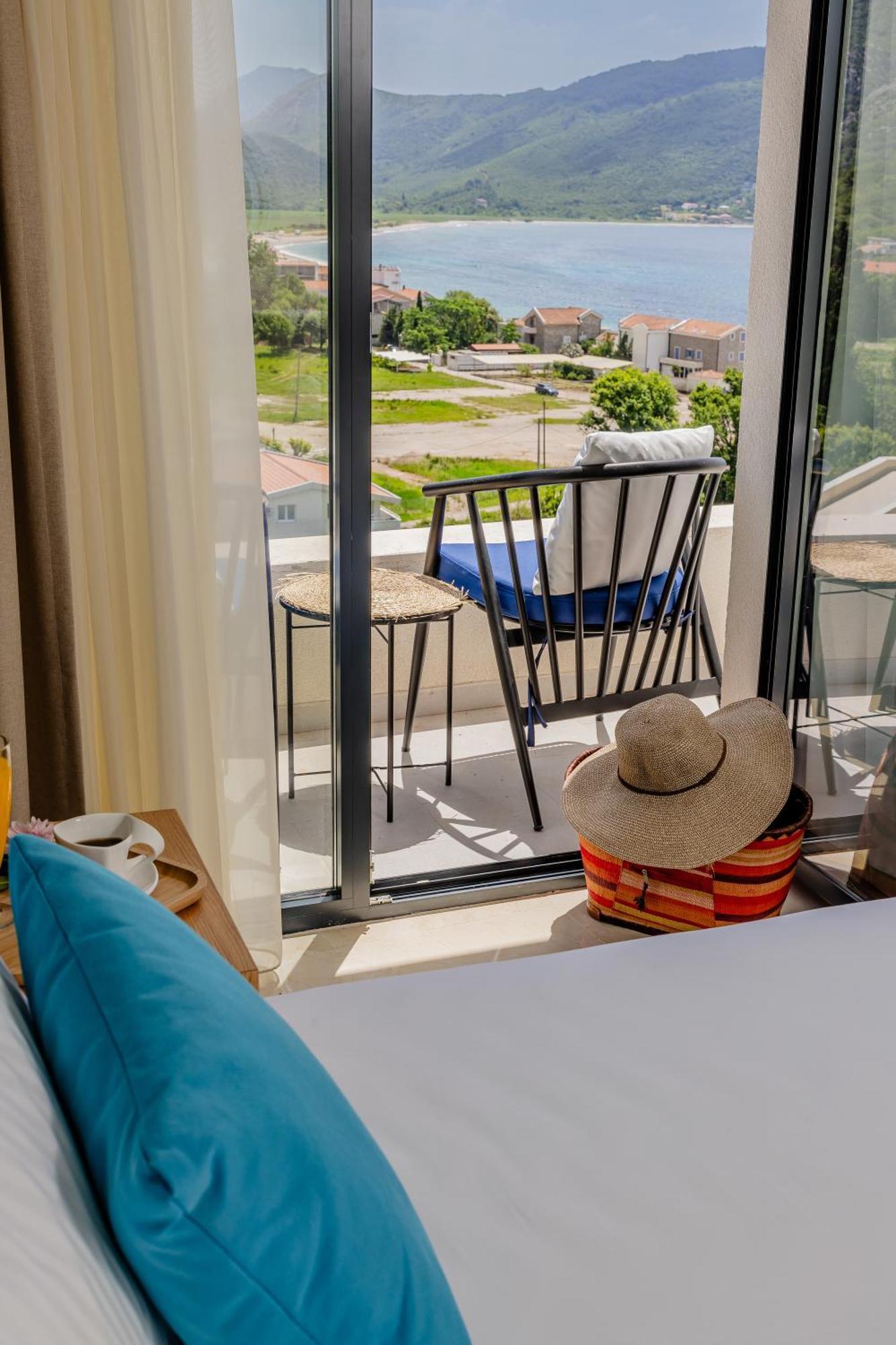 Hotel Aquilo Petrovac Eksteriør bilde