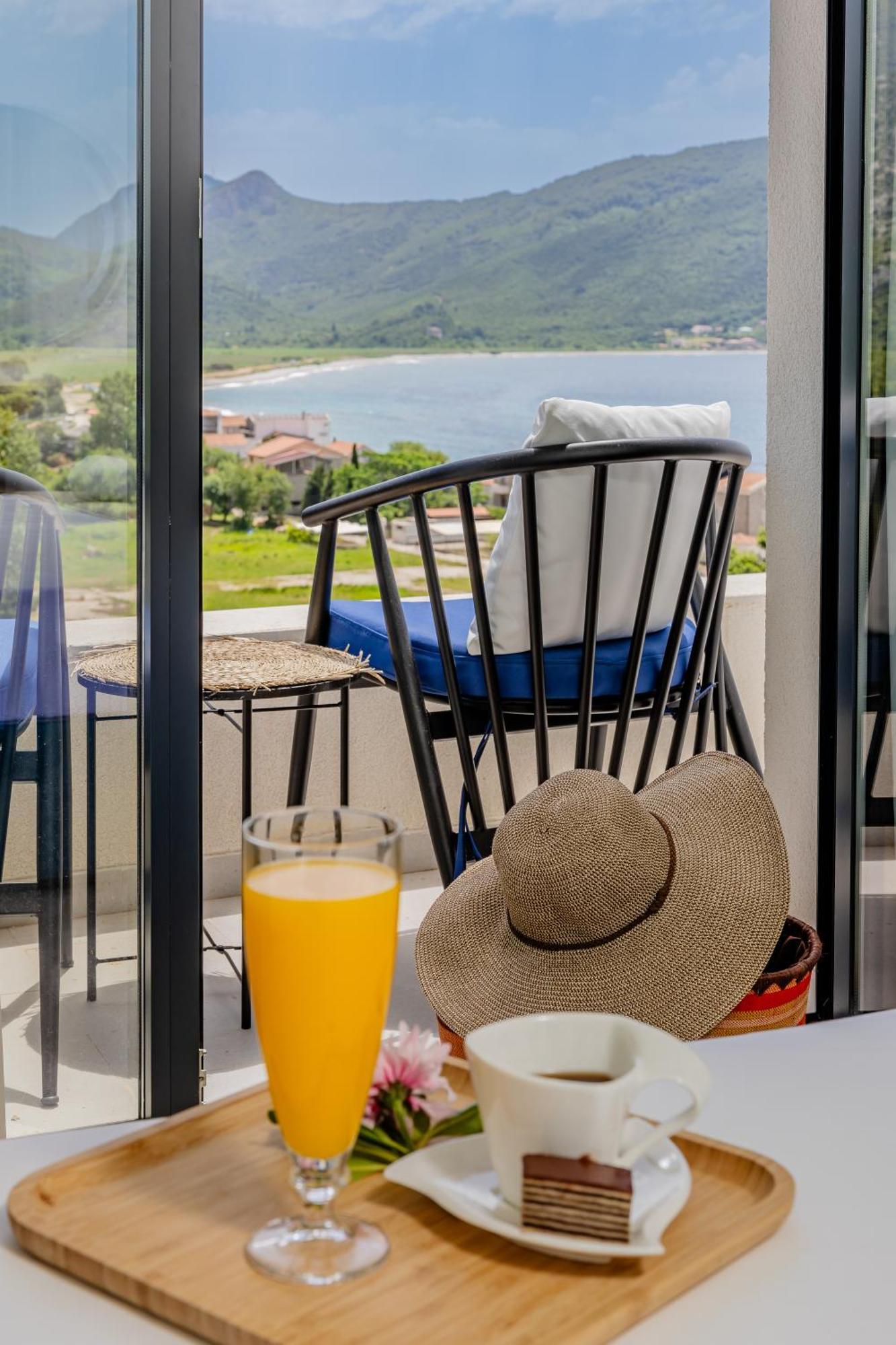 Hotel Aquilo Petrovac Eksteriør bilde